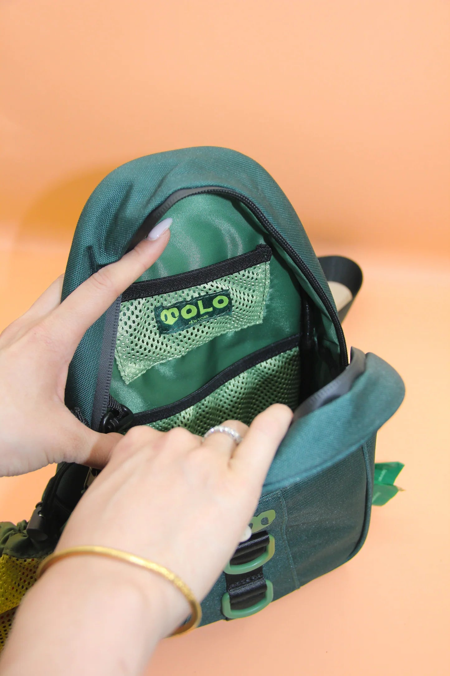 Molo Dog Walking Bag | Dog Treat & Walking Bag