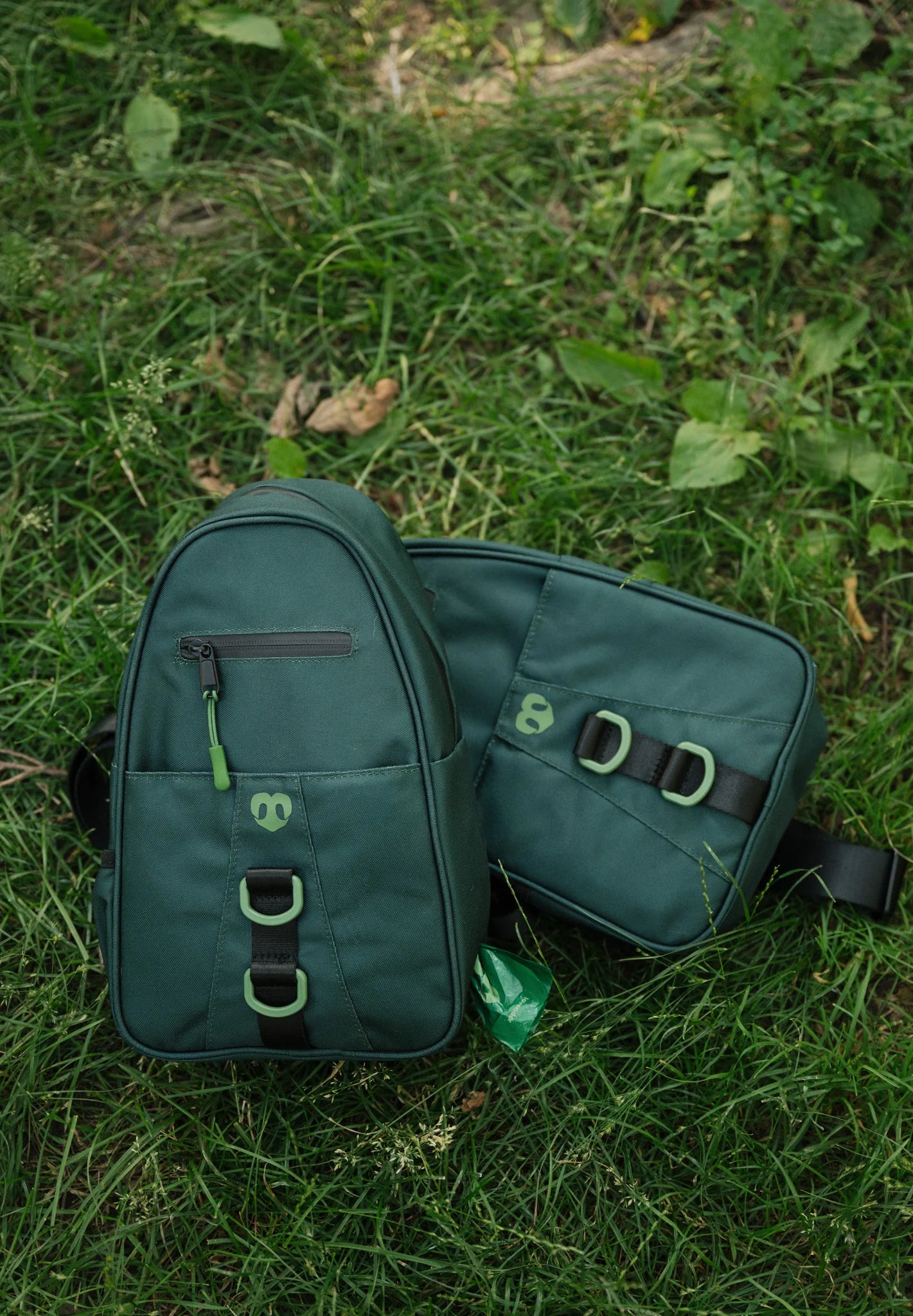 Molo Dog Walking Bag | Dog Treat & Walking Bag