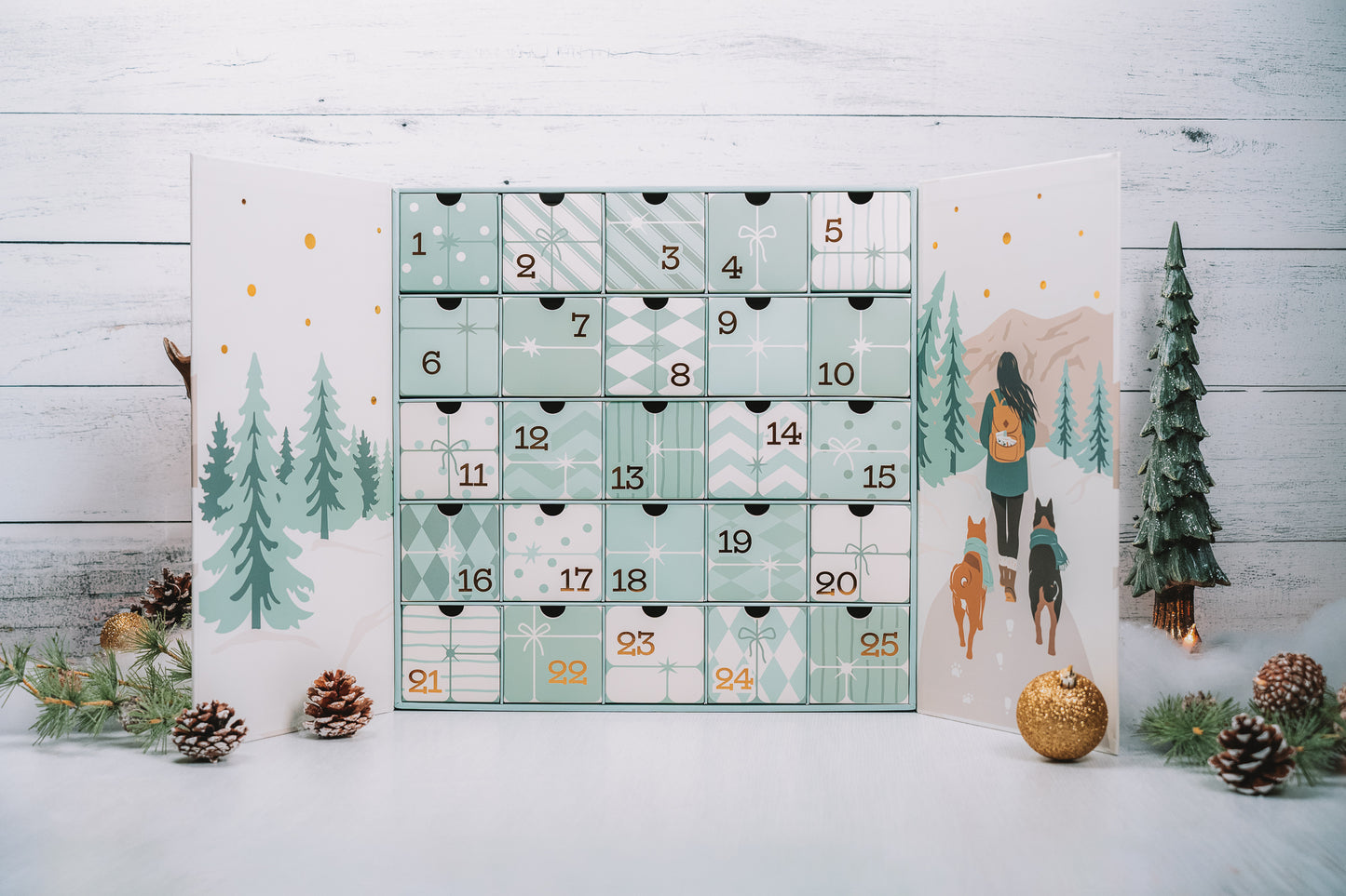 Limited-Edition 2026 Dog & Cat Treat Advent Calendar [PREORDER]